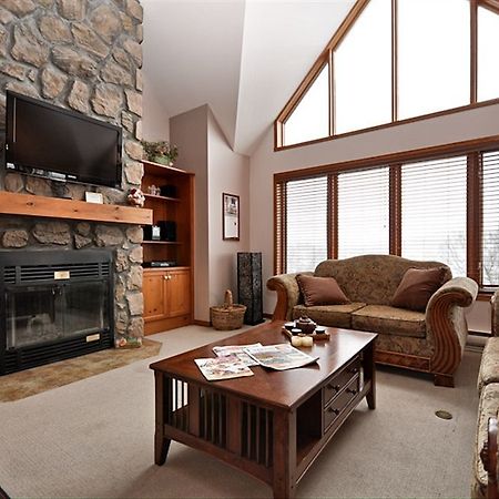 Les Haut Bois Condominiums - Tremblant Sunstar มงต์-ทร็องบล็องต์ ภายนอก รูปภาพ