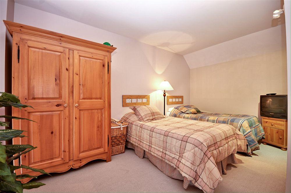 Les Haut Bois Condominiums - Tremblant Sunstar มงต์-ทร็องบล็องต์ ภายนอก รูปภาพ