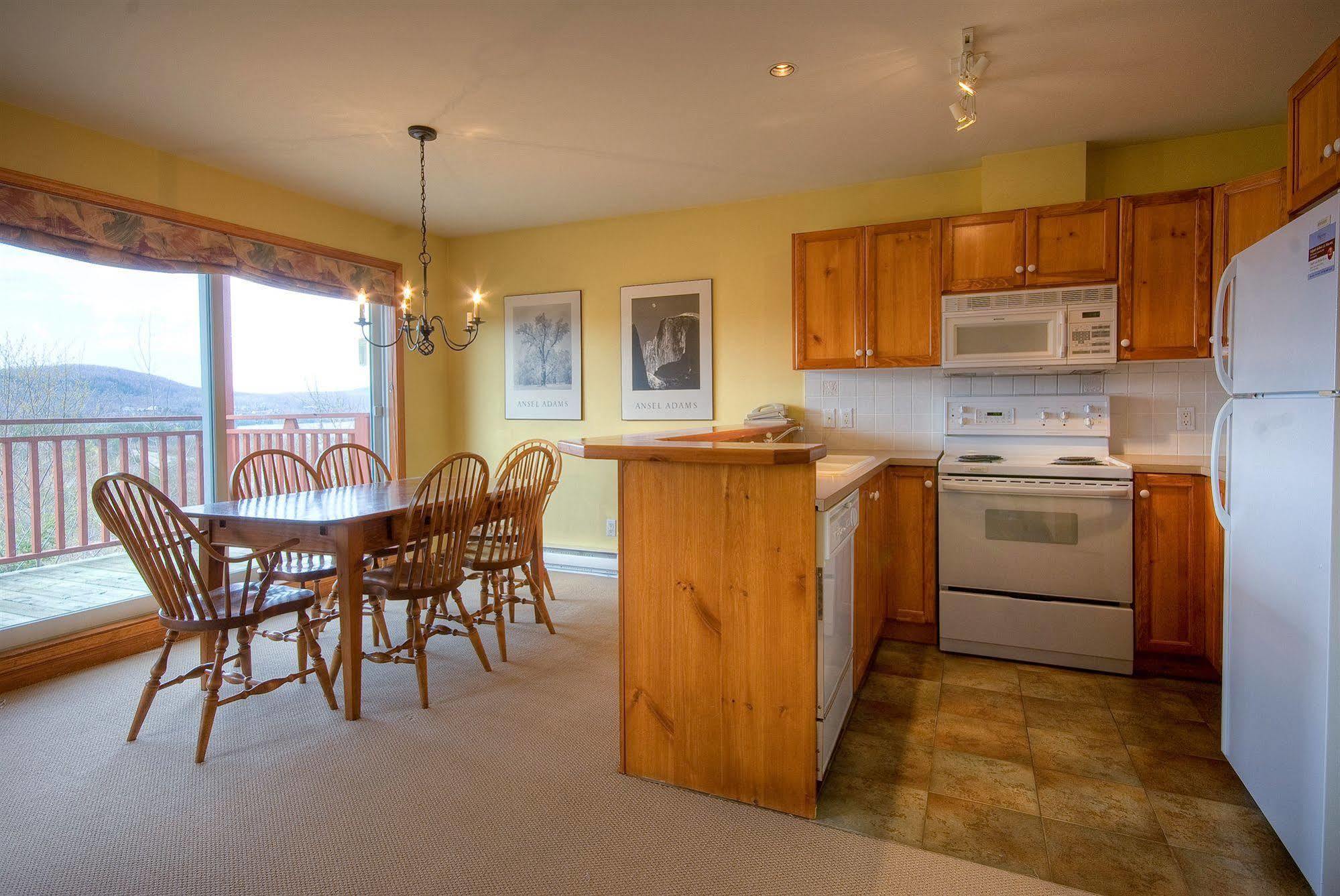 Les Haut Bois Condominiums - Tremblant Sunstar มงต์-ทร็องบล็องต์ ภายนอก รูปภาพ